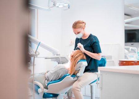 Zahnärztin behandelt in Mönchengladbach